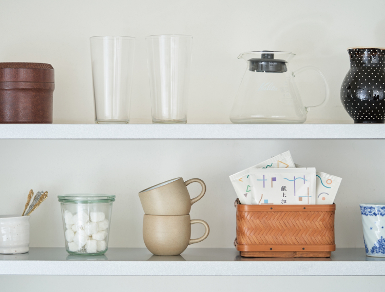 献上加賀棒茶_缶_トピック